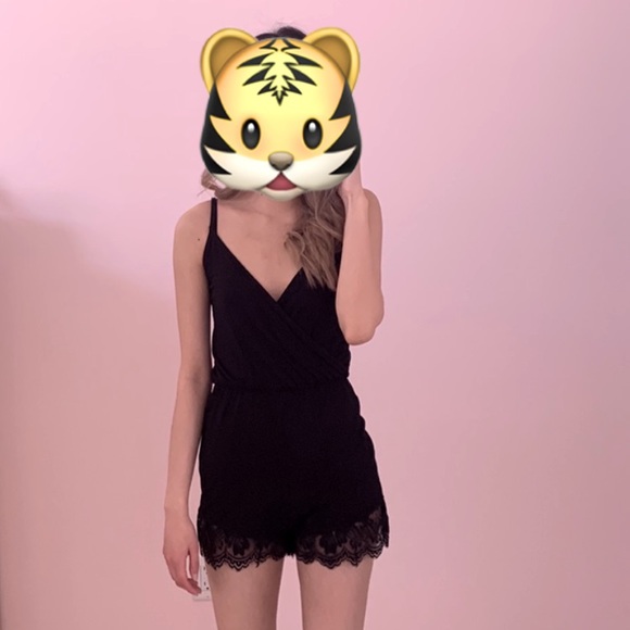 TOPSHOP Black Lace Romper - Picture 4 of 4